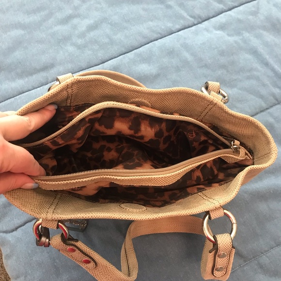 NWOT. B Makowsky shoulder handbag - Picture 4 of 7